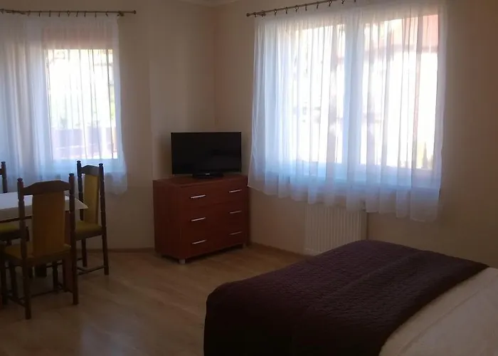 Prywatne Margo クリニツァ・モルスカ